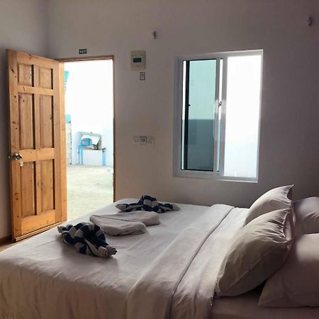 Lily Rest Maldives Hotell Maafushi Eksteriør bilde