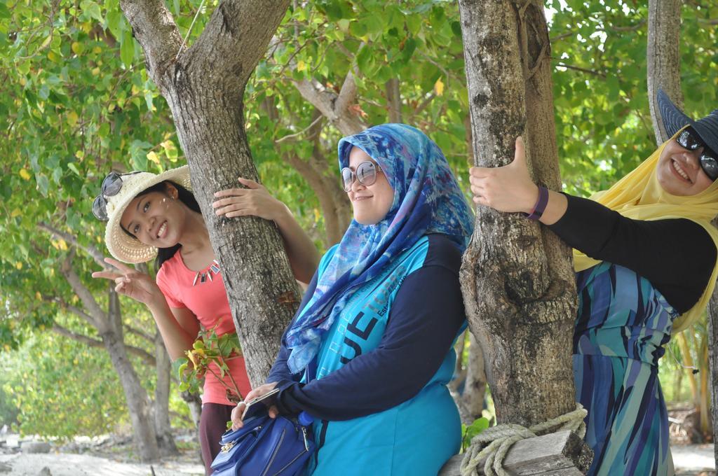 Lily Rest Maldives Hotell Maafushi Eksteriør bilde