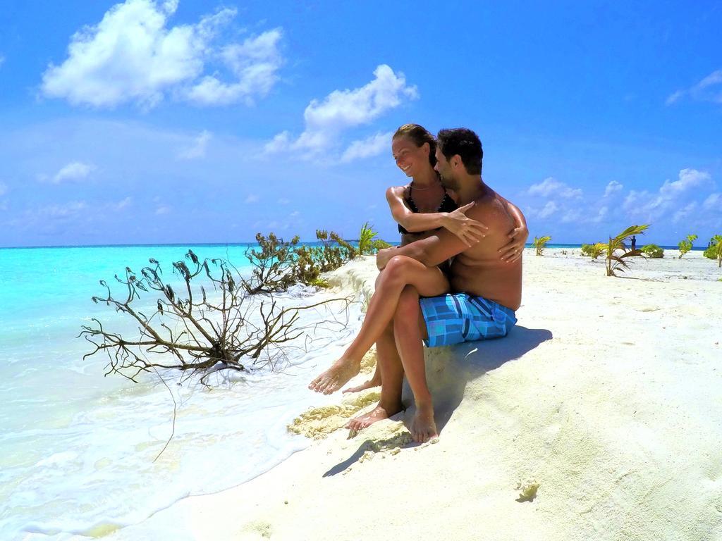 Lily Rest Maldives Hotell Maafushi Eksteriør bilde