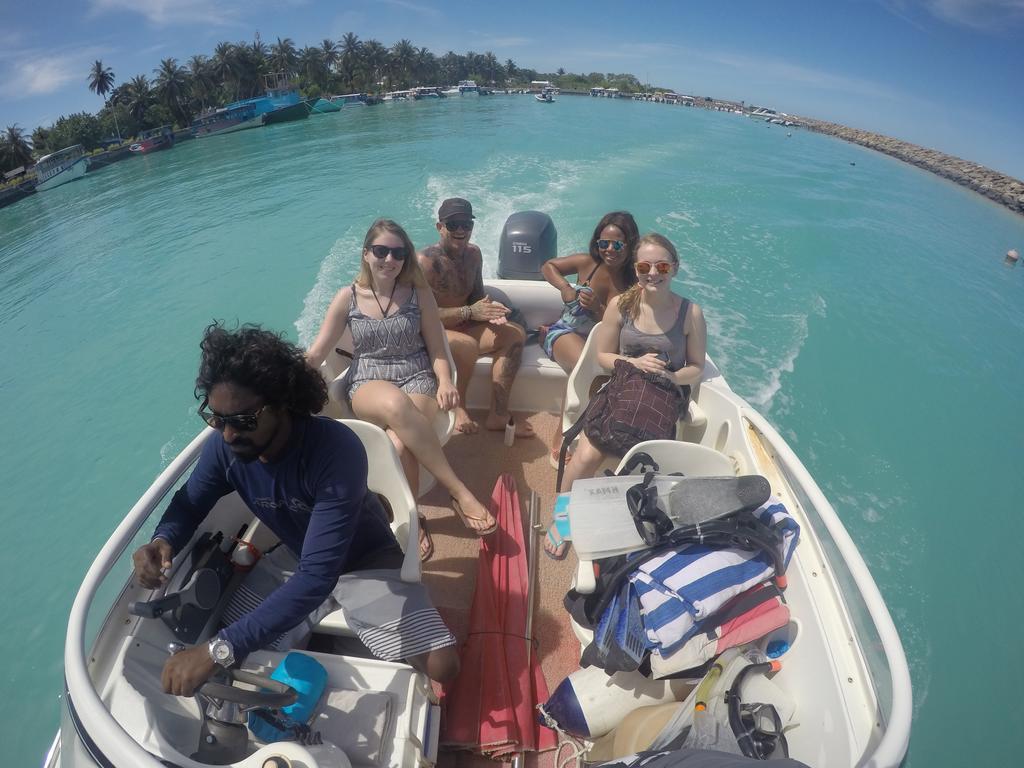Lily Rest Maldives Hotell Maafushi Eksteriør bilde