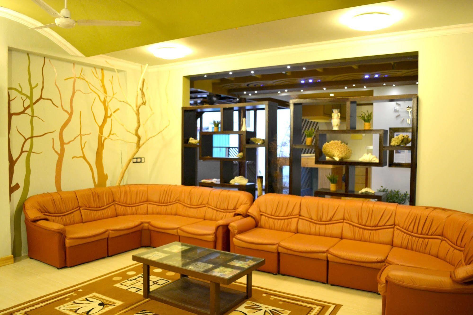 Lily Rest Maldives Hotell Maafushi Eksteriør bilde